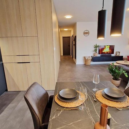 Hillshome - 84M2 Moderny Byt S Terasou Aj Saunou Liptovský Mikuláš Eksteriør bilde